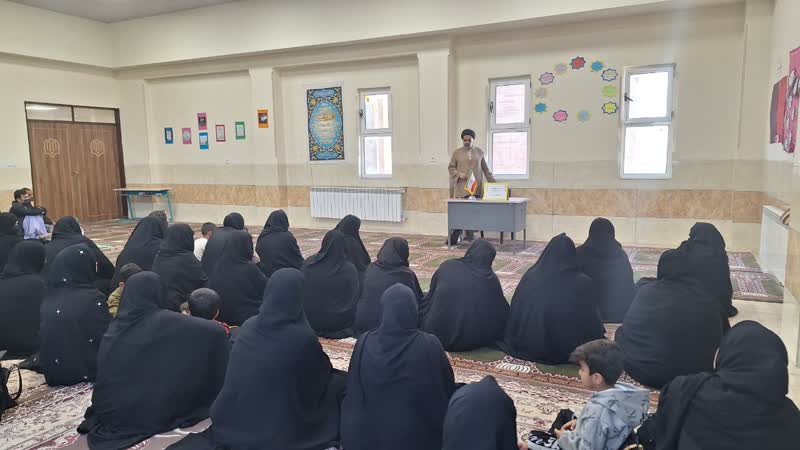 نشست شیوه های دعوت فرزندان به نماز ویژه مادران برگزار شد