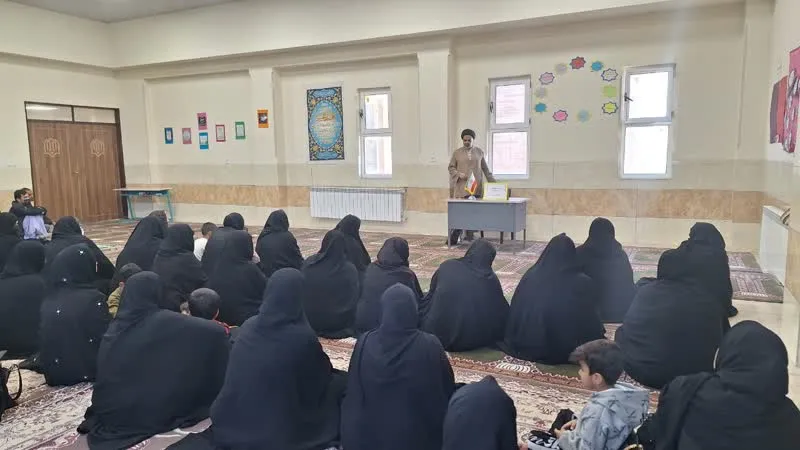 نشست شیوه های دعوت فرزندان به نماز ویژه مادران برگزار شد