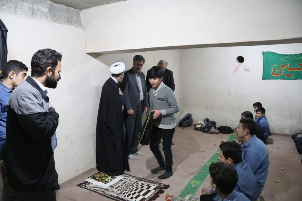 افتتاح نمازخانه دبیرستان پسرانه رزاق افشارچی زنجان