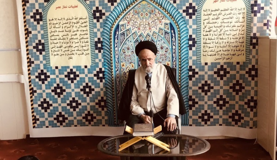 اقامه نماز وحدت بخش ادارات شهرستان رفسنجان در اداره تأمین اجتماعی شهرستان