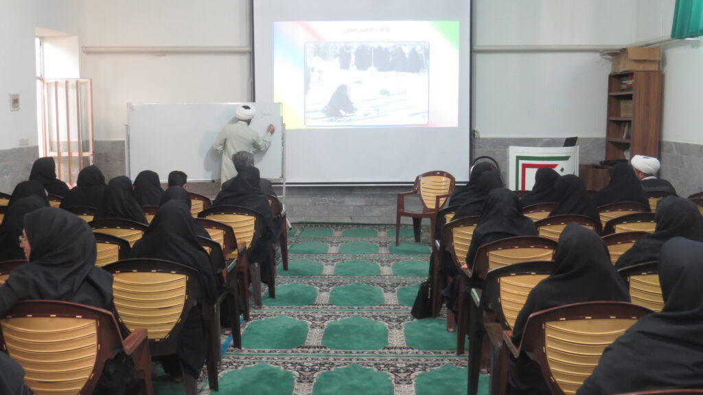 دوره آموزشی نماز یاوران کوچک (نیک) در استان یزد برگزار شد