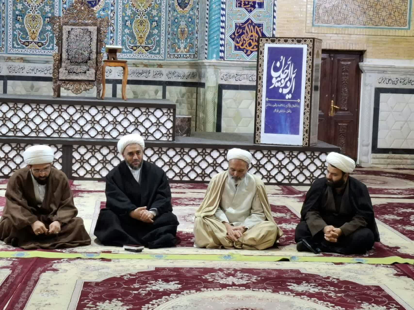 جلسه هم اندیشی روحانیون و ائمه جماعات مدارس و مساجد شهرستان بم