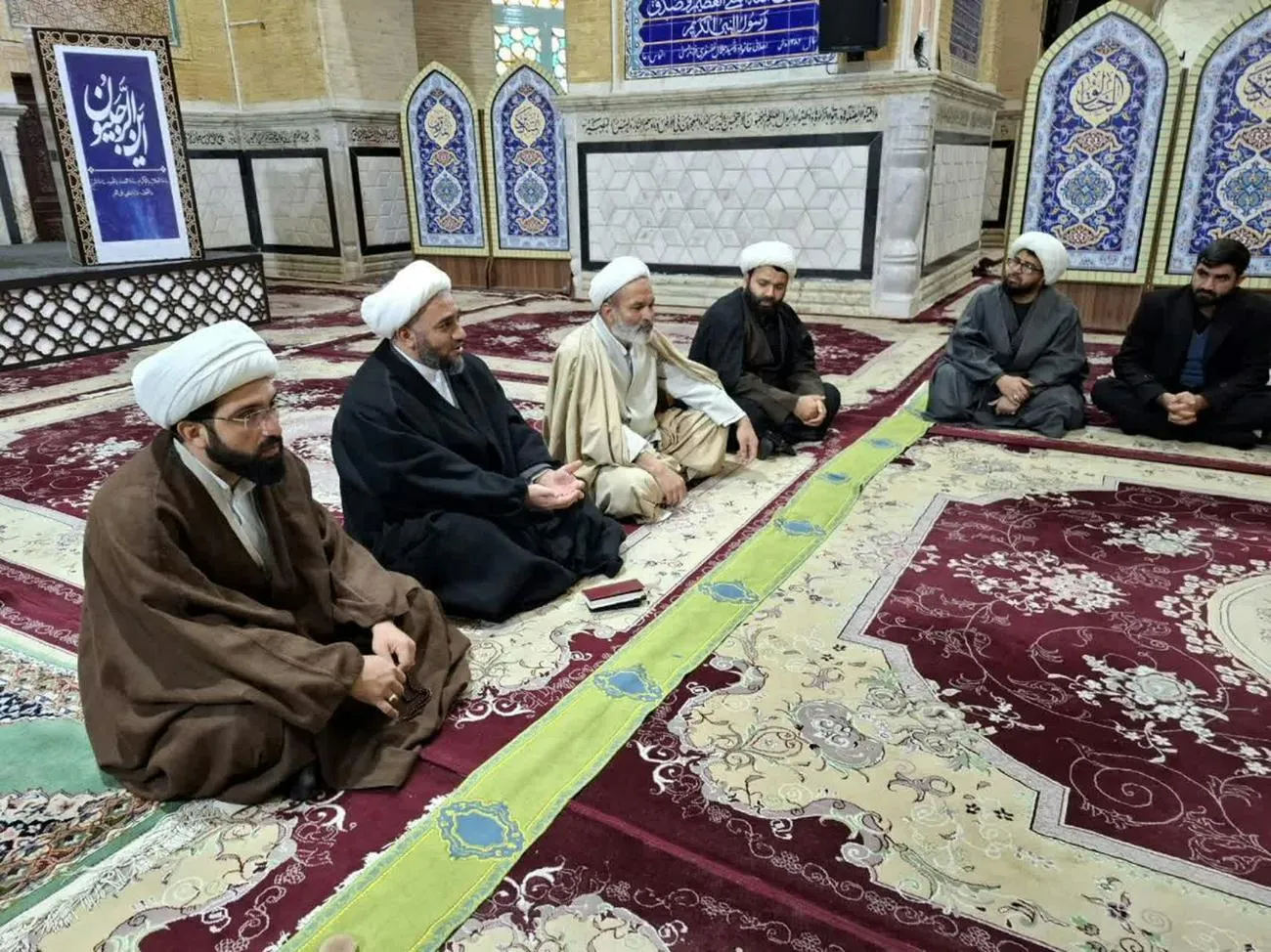 جلسه هم اندیشی روحانیون و ائمه جماعات مدارس و مساجد شهرستان بم