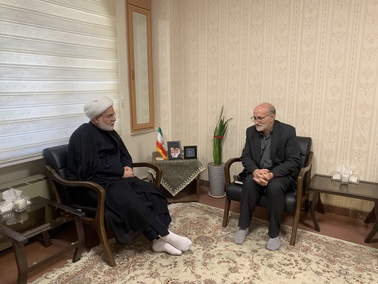 مدیر ستاد اقامه نماز استان کردستان با نماینده ولی‌فقیه در استان دیدار و گفت و گو کرد