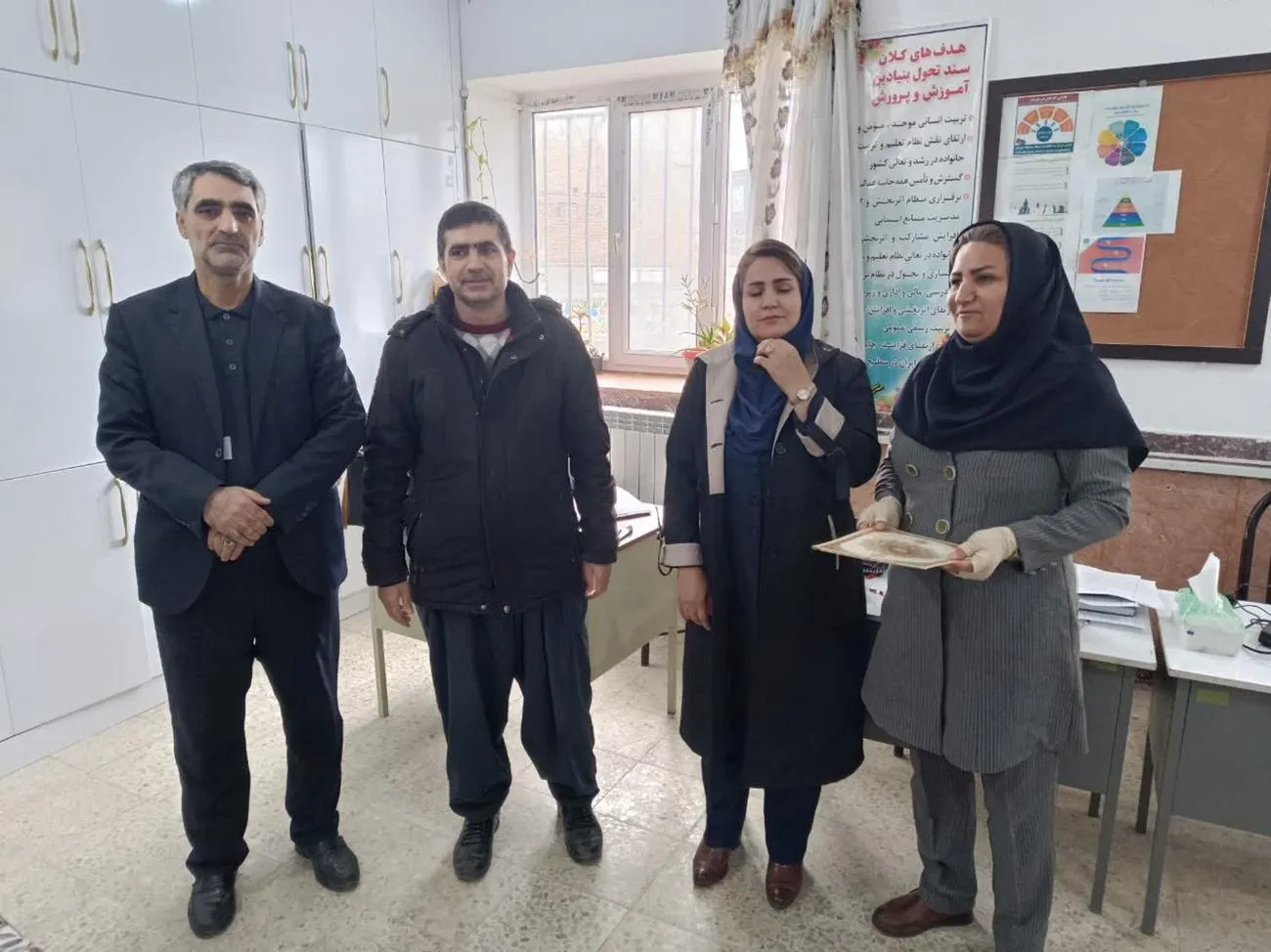 از معلمان پرورشی و امامان جماعت مدارس شهرستان دیواندره تجلیل شد