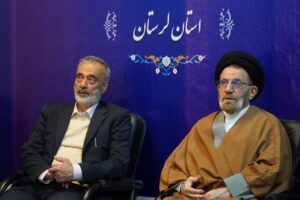 نشست فصلی دبیران ستاد اقامه نماز لرستان با حضور دکتر زرهانی و حجتالاسلام شاهرخی