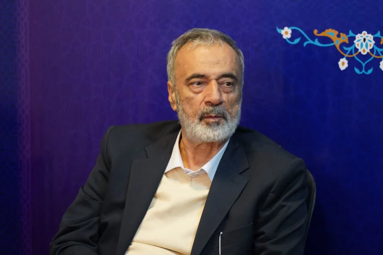 نشست فصلی دبیران ستاد اقامه نماز لرستان با حضور دکتر زرهانی و حجت‌الاسلام شاهرخی