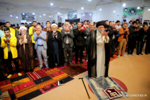 فلسفه نماز؛ «تکیه‌گاه انسان کجاست؟»/ روایت یک گفت‌وگوی صمیمی در مدرسه