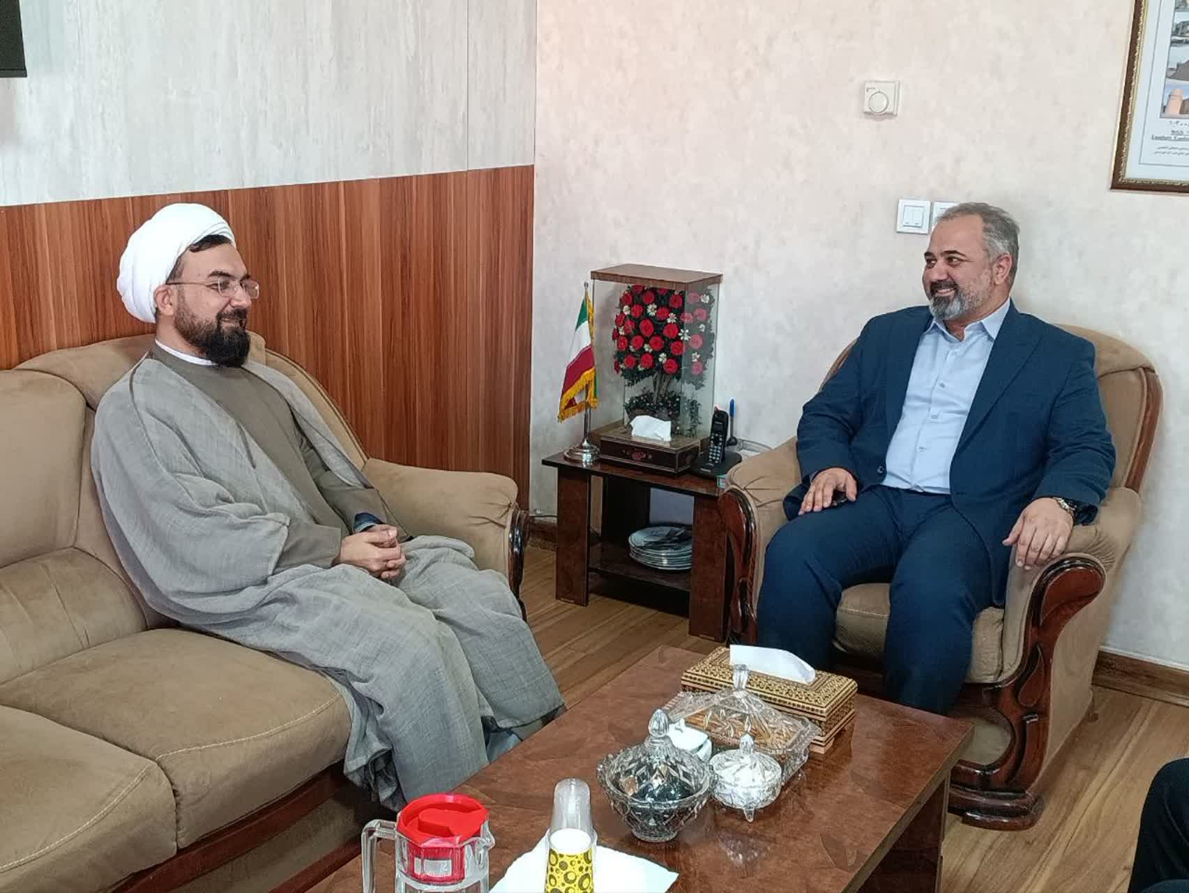 نشست مشترک استانداری و ستاد اقامه نماز سمنان برای برگزاری اجلاسیه استانی نماز برگزار شد