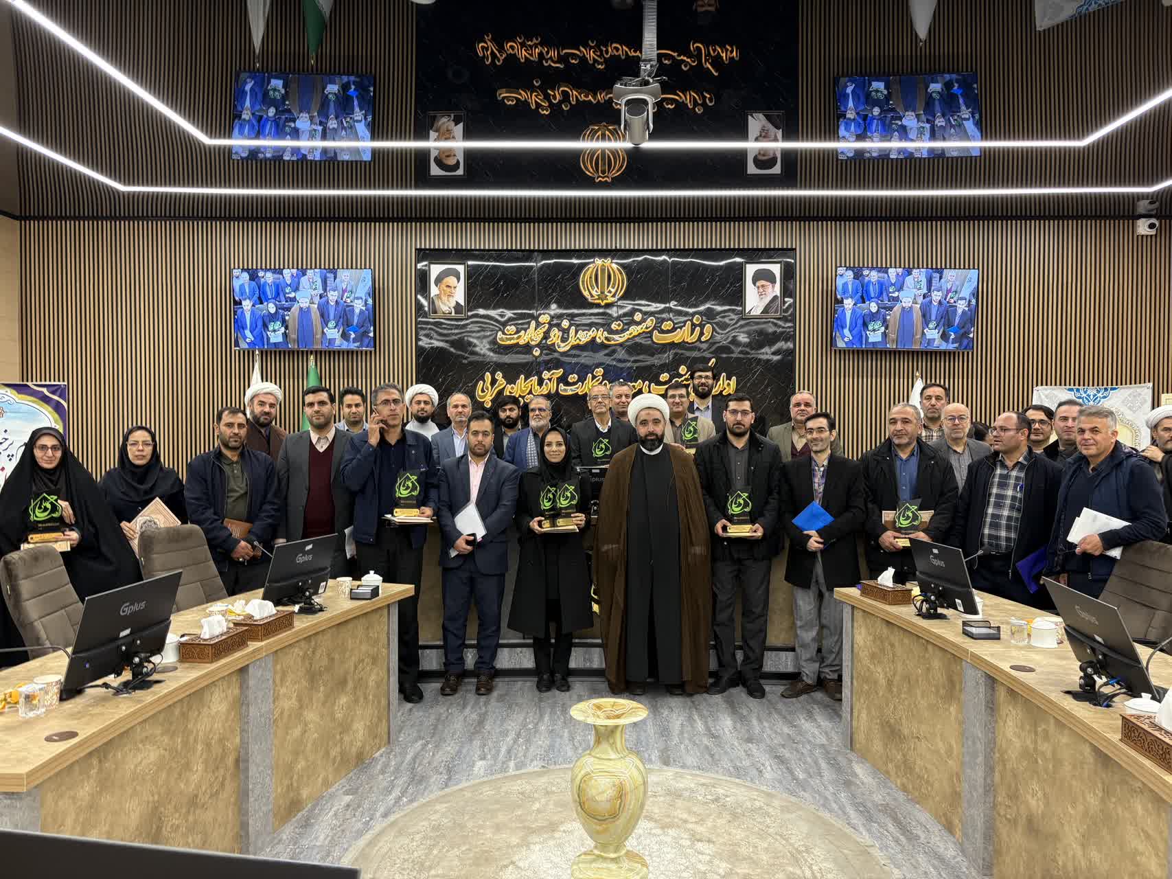 نشست دبیران دستگاه های اجرایی ستاد اقامه نماز استان برگزار شد