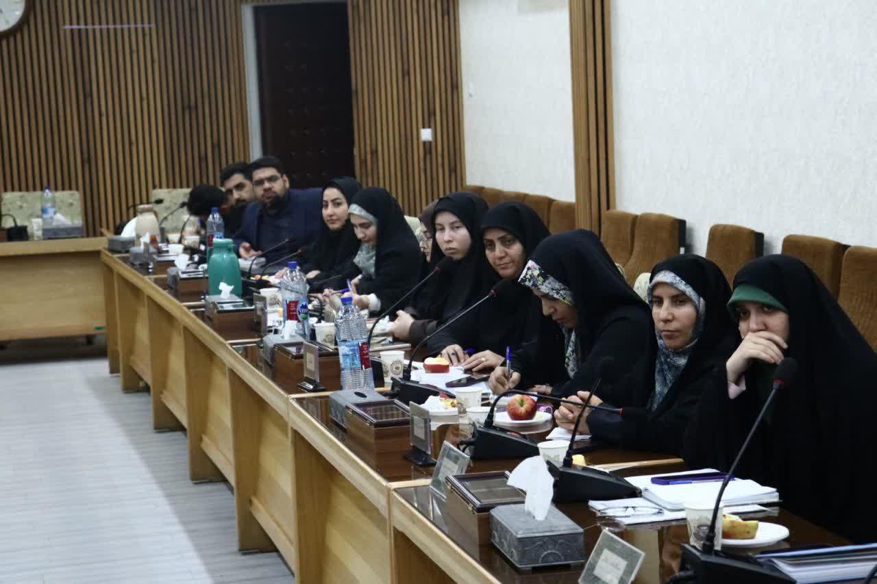 هم افزایی کارشناسان نماز استان در کارگاه تخصصی آموزشوپرورش