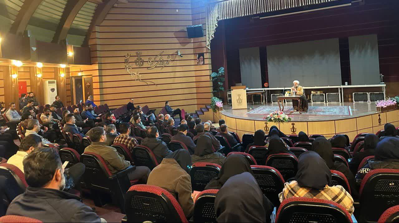 سبک زندگی معنوی در شهرداری کرج برگزار شد