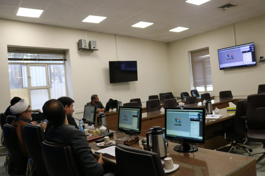 برگزاری شورای توسعه و ترویج فرهنگ اقامه نماز در آموزش و پرورش کل استان اصفهان