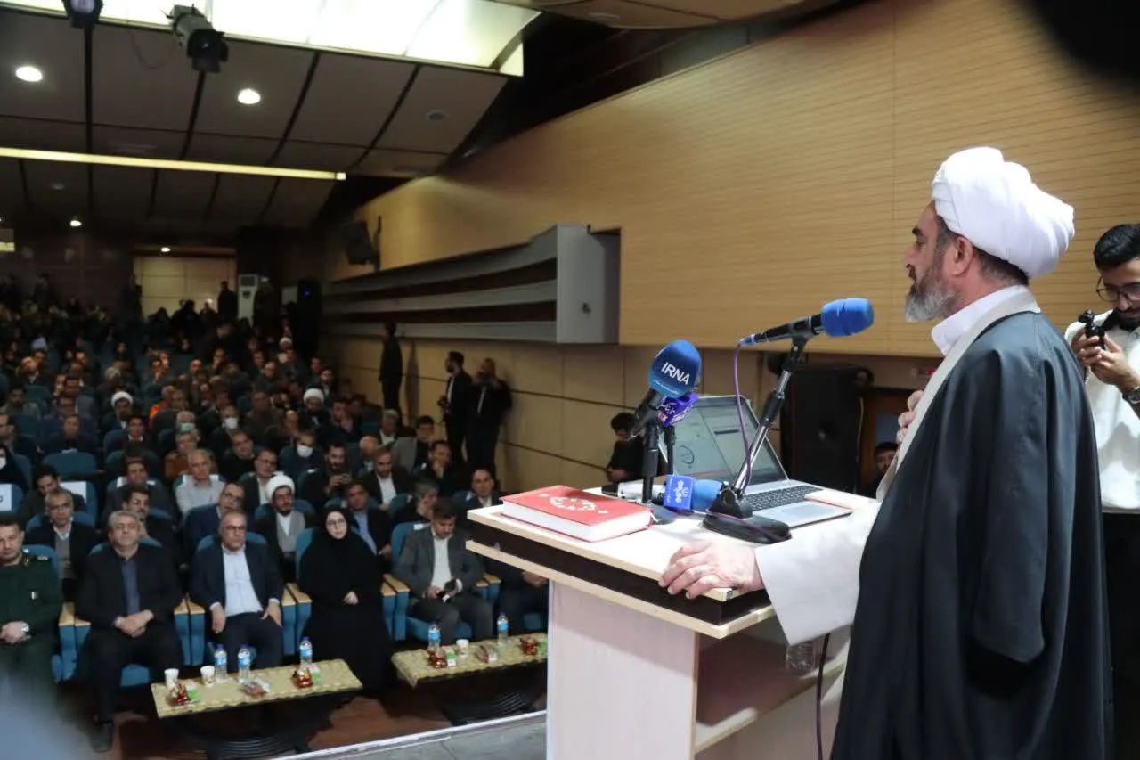 دهمین اجلاسیه استانی نماز در ایلام برگزار شد