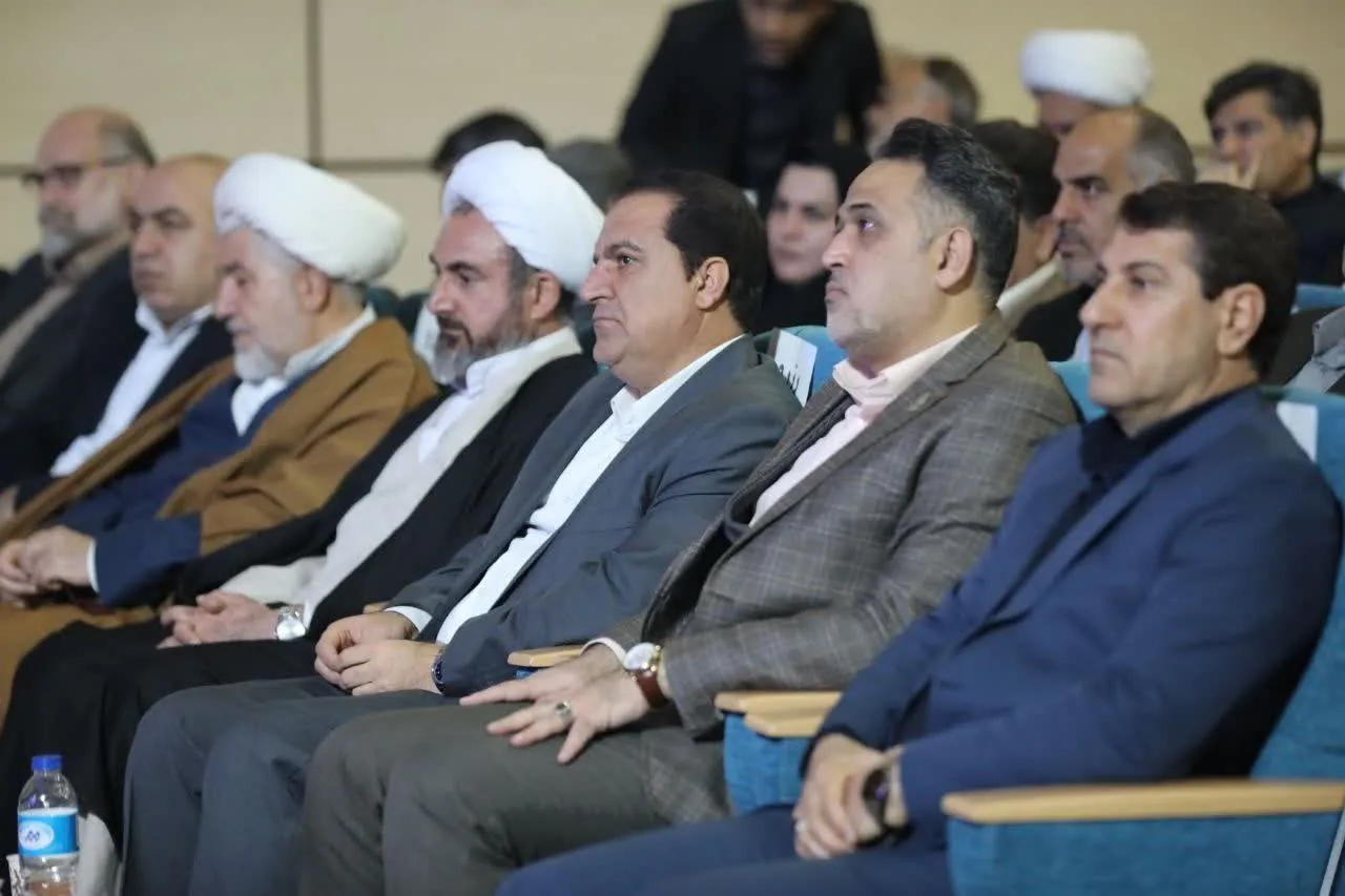 دهمین اجلاسیه استانی نماز در ایلام برگزار شد
