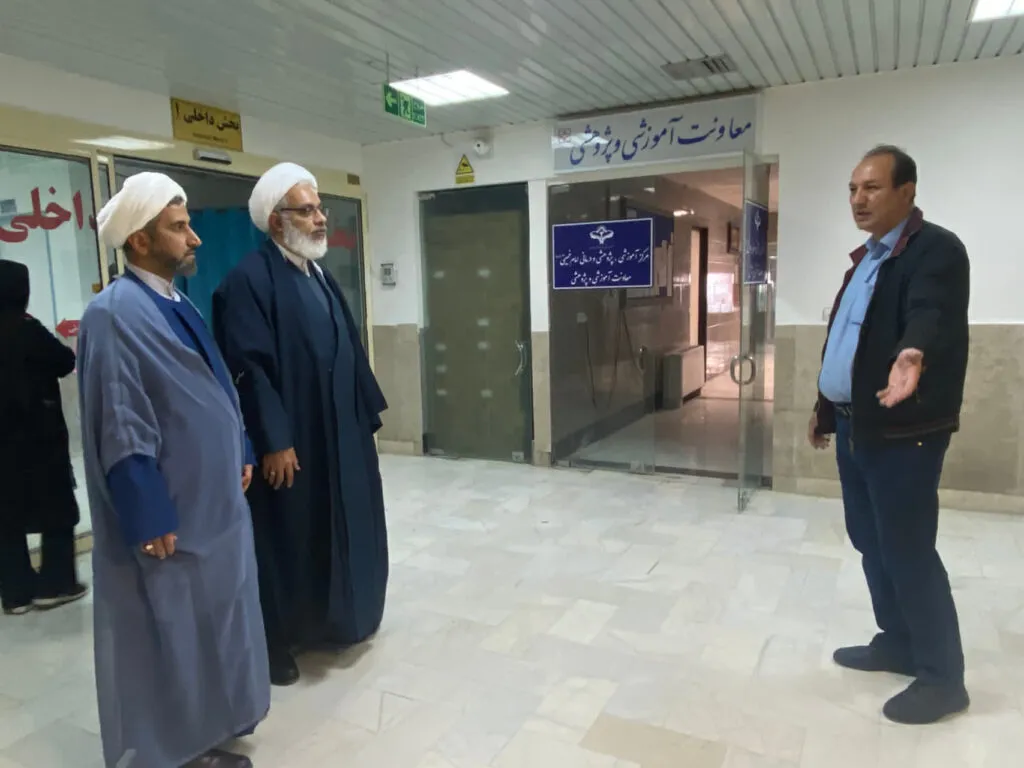 بازدید از نمازخانه در حال احداث بیمارستان