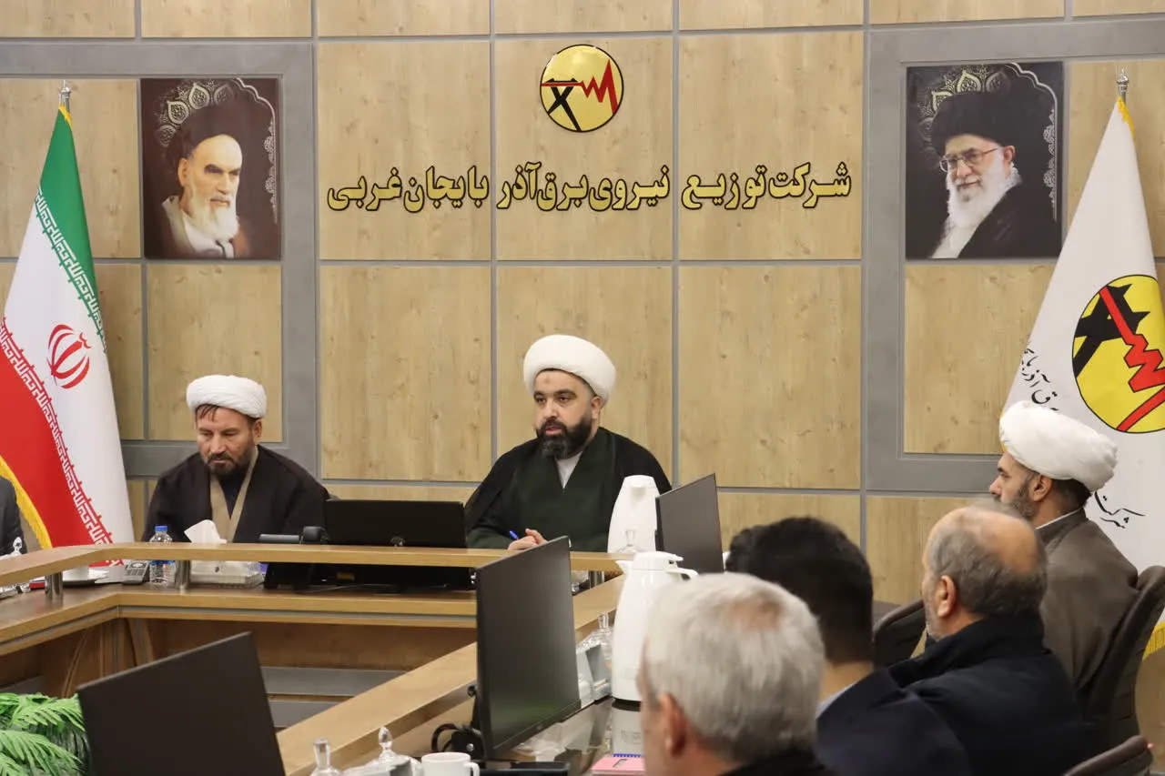 دومین جلسه کار گروه جشن تکلیف متمرکز فرزندان کارکنان دستگاه‌ های اجرایی آذربایجان غربی