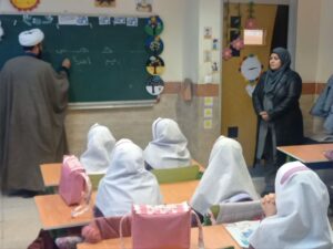 تصحیح قرائت حمد و سوره دانش آموزان روستای دره بید فریدن اصفهان