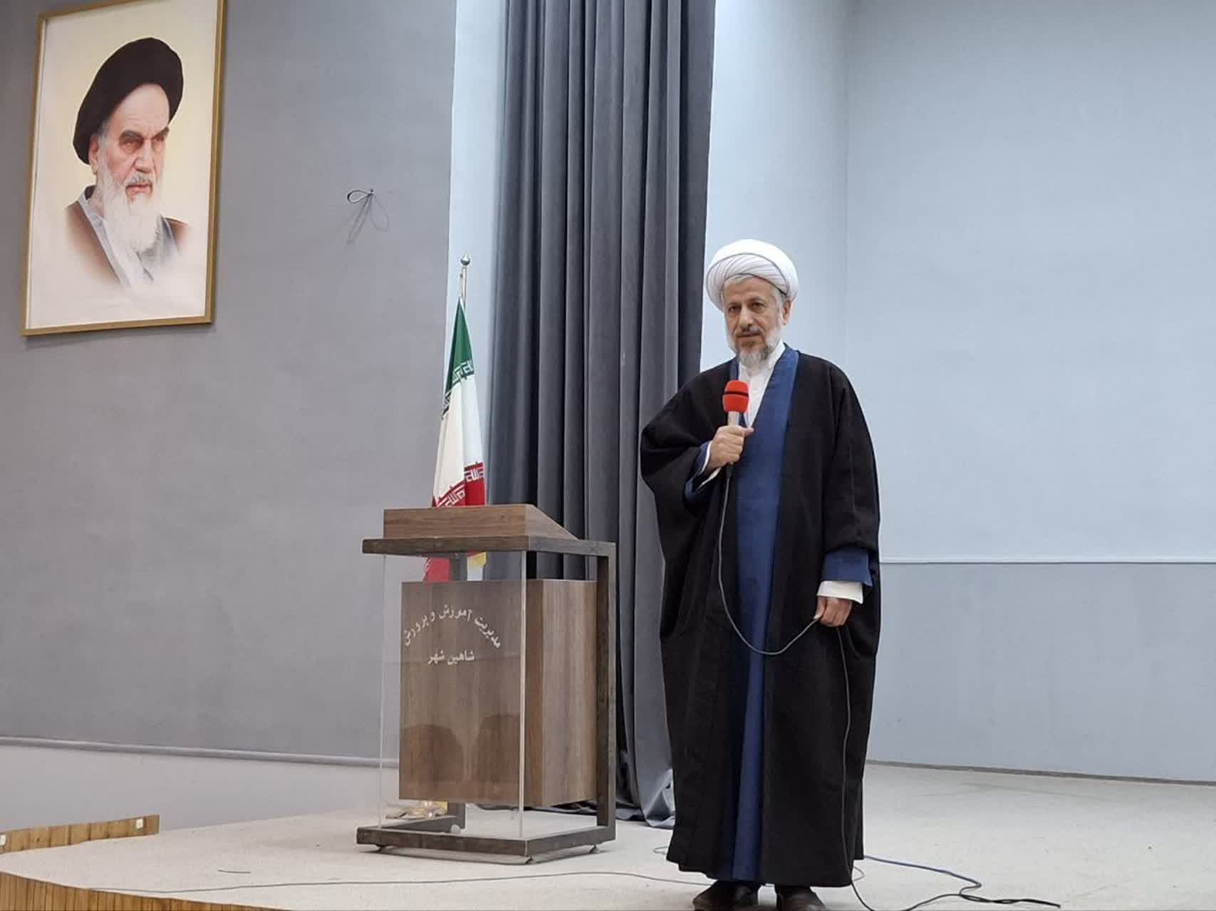 نشست آموزش نماز خانواده شاهین شهر اصفهان