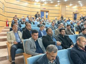 اجلاسیه استان سمنان نماز با محور تجلیل از برگزیدگان اقامه نماز دستگاه‌های اجرایی برگزار شد