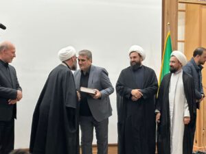 اجلاسیه استان سمنان نماز با محور تجلیل از برگزیدگان اقامه نماز دستگاه‌های اجرایی برگزار شد