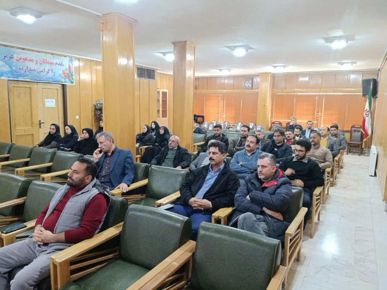 برگزاری جلسه تبیین برنامههای اقامه نماز با مدیران و رابطین ادارهکل صنعت برگزار شد
