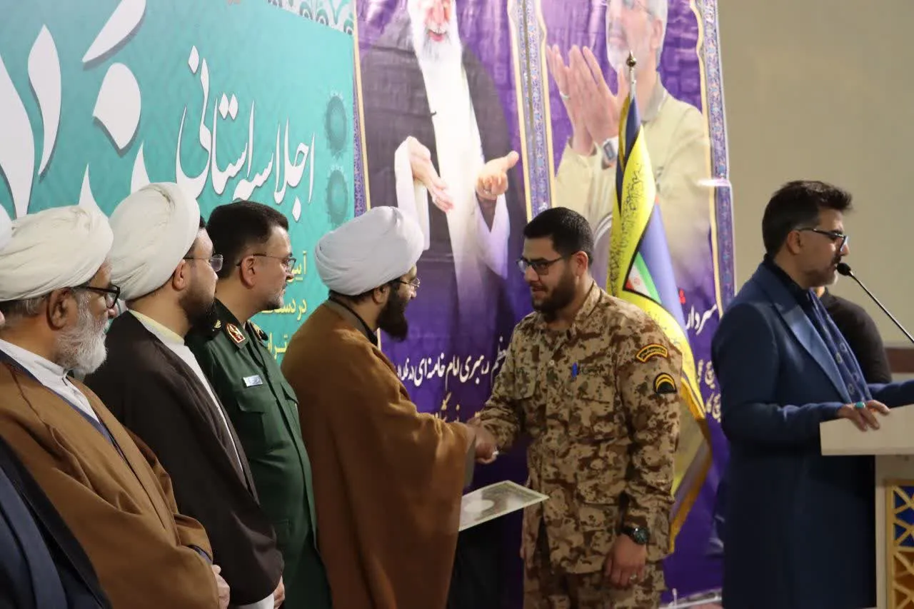 فعالیتهای یکساله اقامه نماز در نیروهای مسلح استان سمنان ارزیابی شد