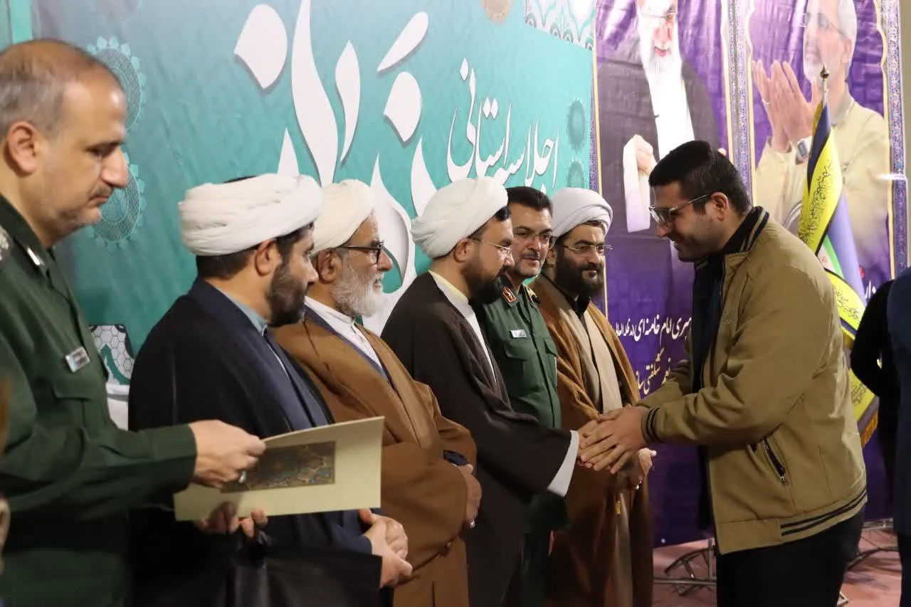 فعالیتهای یکساله اقامه نماز در نیروهای مسلح استان سمنان ارزیابی شد