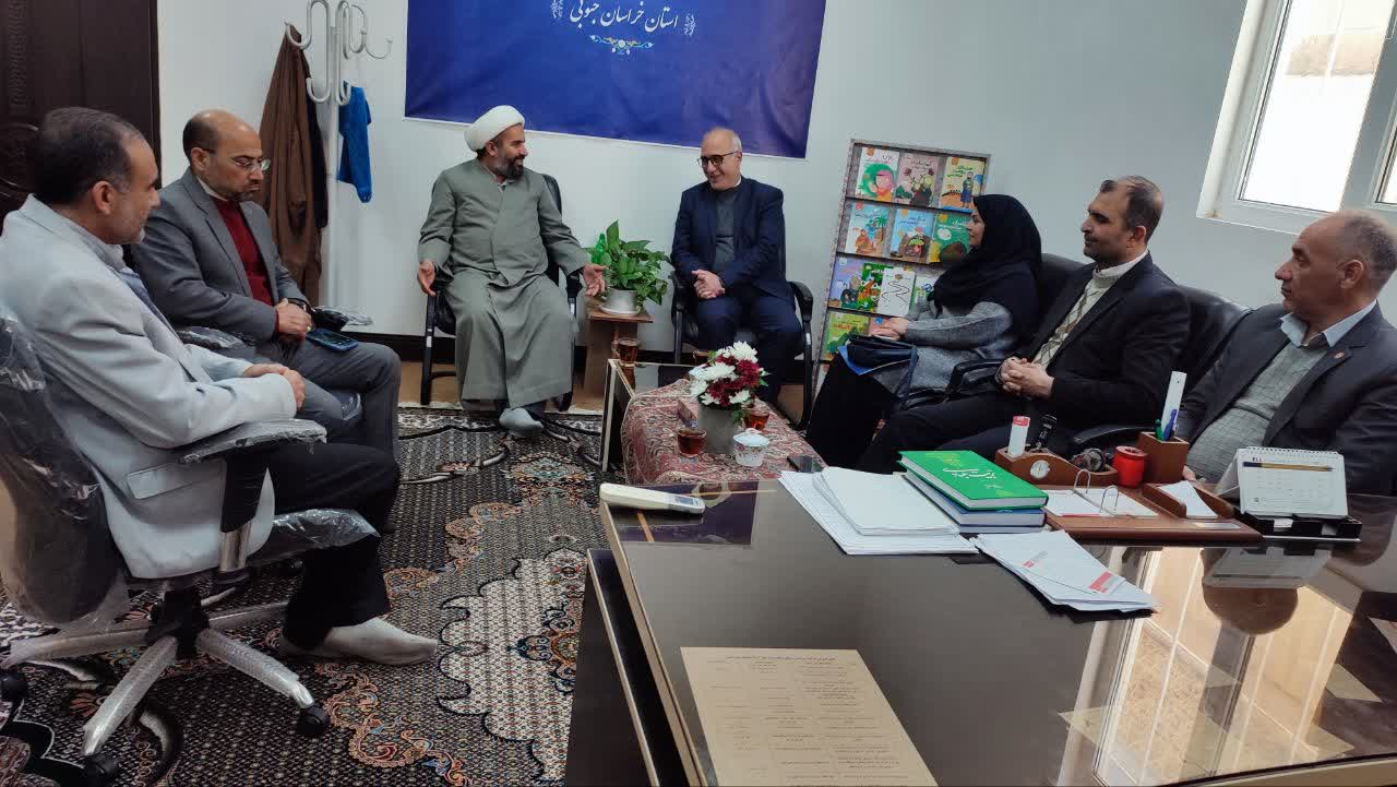 مدیر کل بهزیستی خراسان جنوبی با مدیر ستاد اقامه نماز استان دیدار کرد