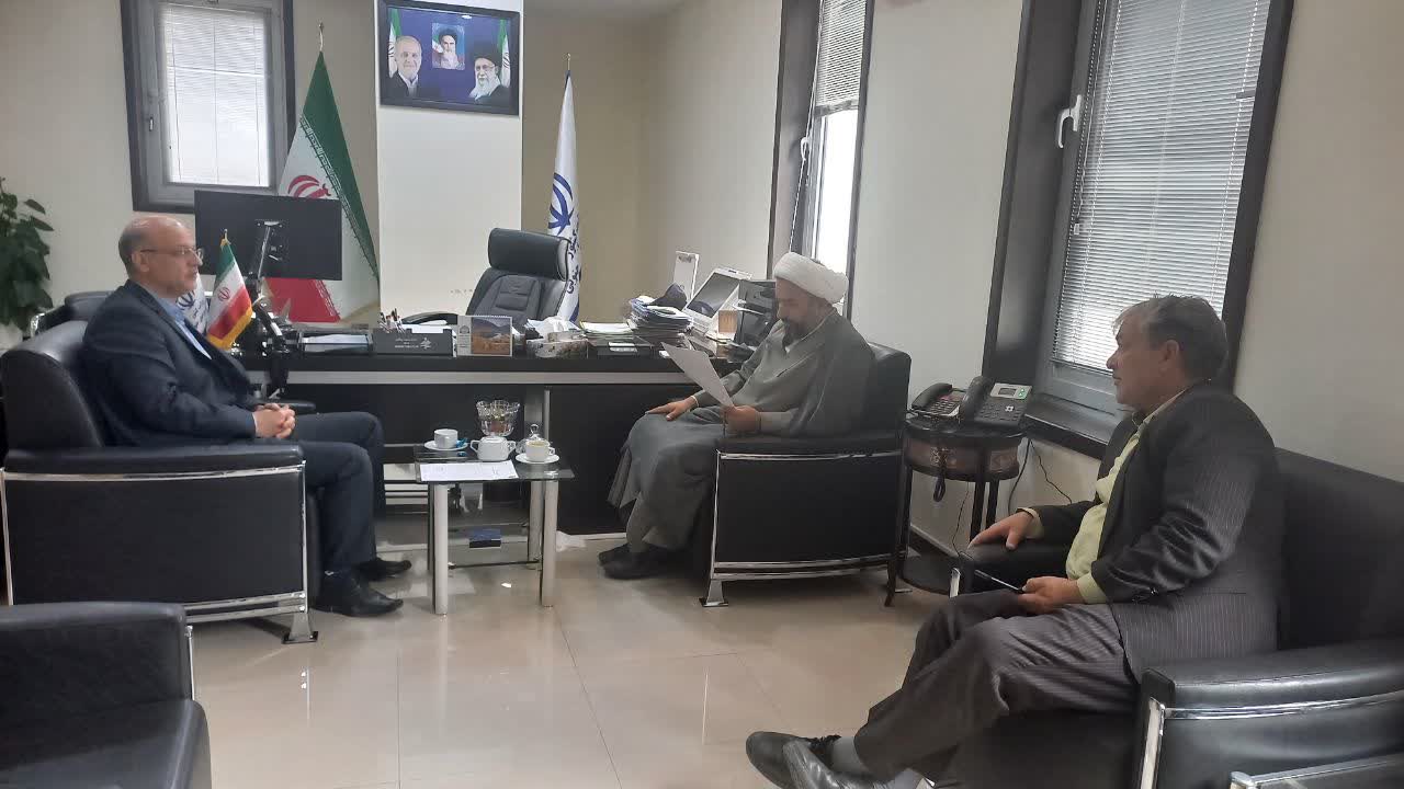 مدیر ستاد اقامه نمازاستان با معاون توسعه مدیریت و منابع استانداری خراسان جنوبی دیدار کرد