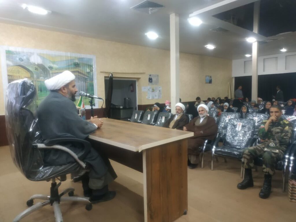 اجلاسیه نمازویژه پرسنل و خانواده قرار گاه عملیاتی لشکر 30 نزاجا خراسان جنوبی برگزار شد