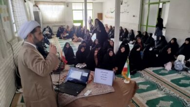 نشست نماز شناسی با محوریت شیوه های جذب فرزندان به نماز ویژه اولیای در شهرستان قاین برگزار شد