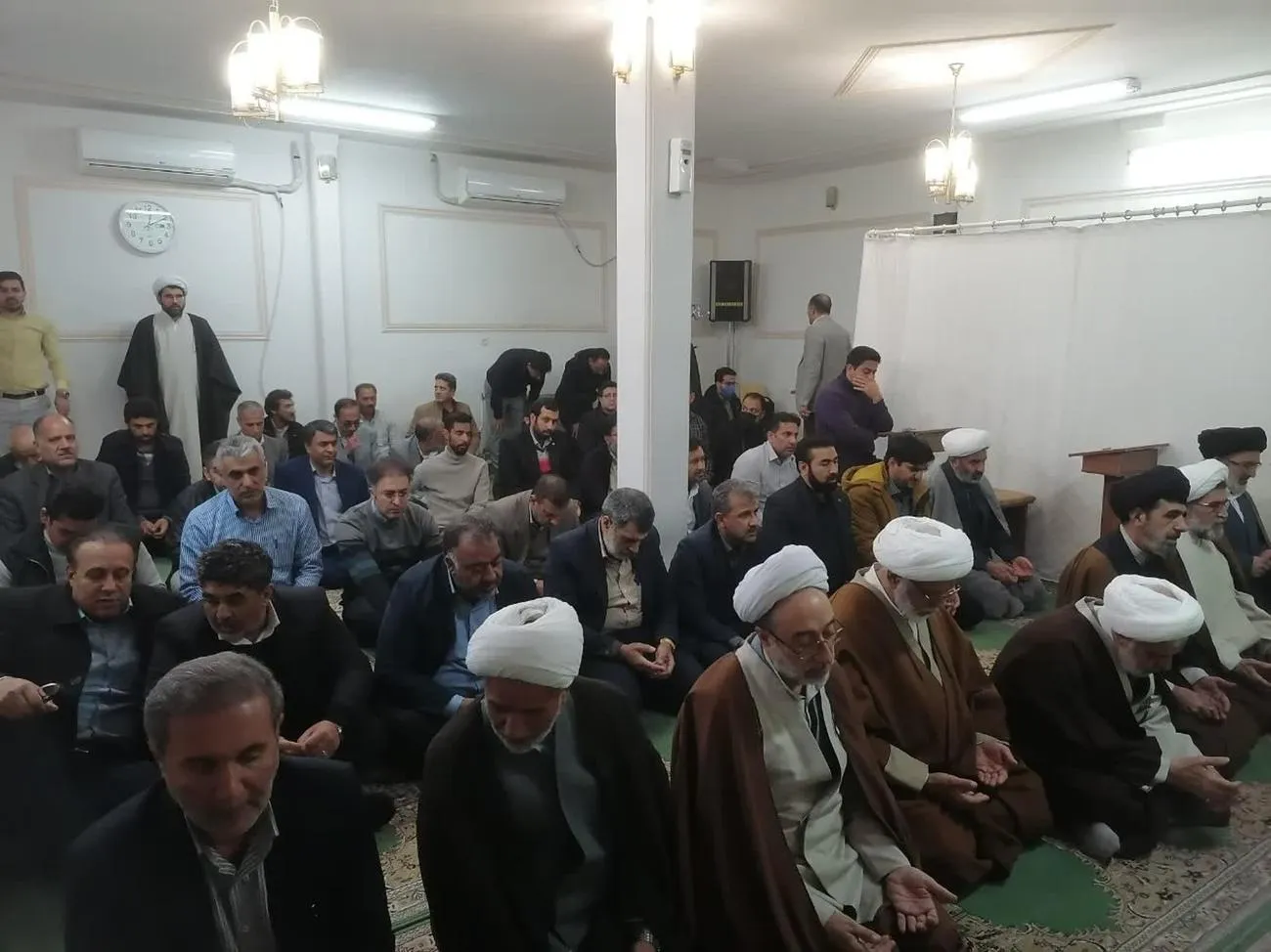 اقامه نماز وحدت بخش ادارات شهر کرمان