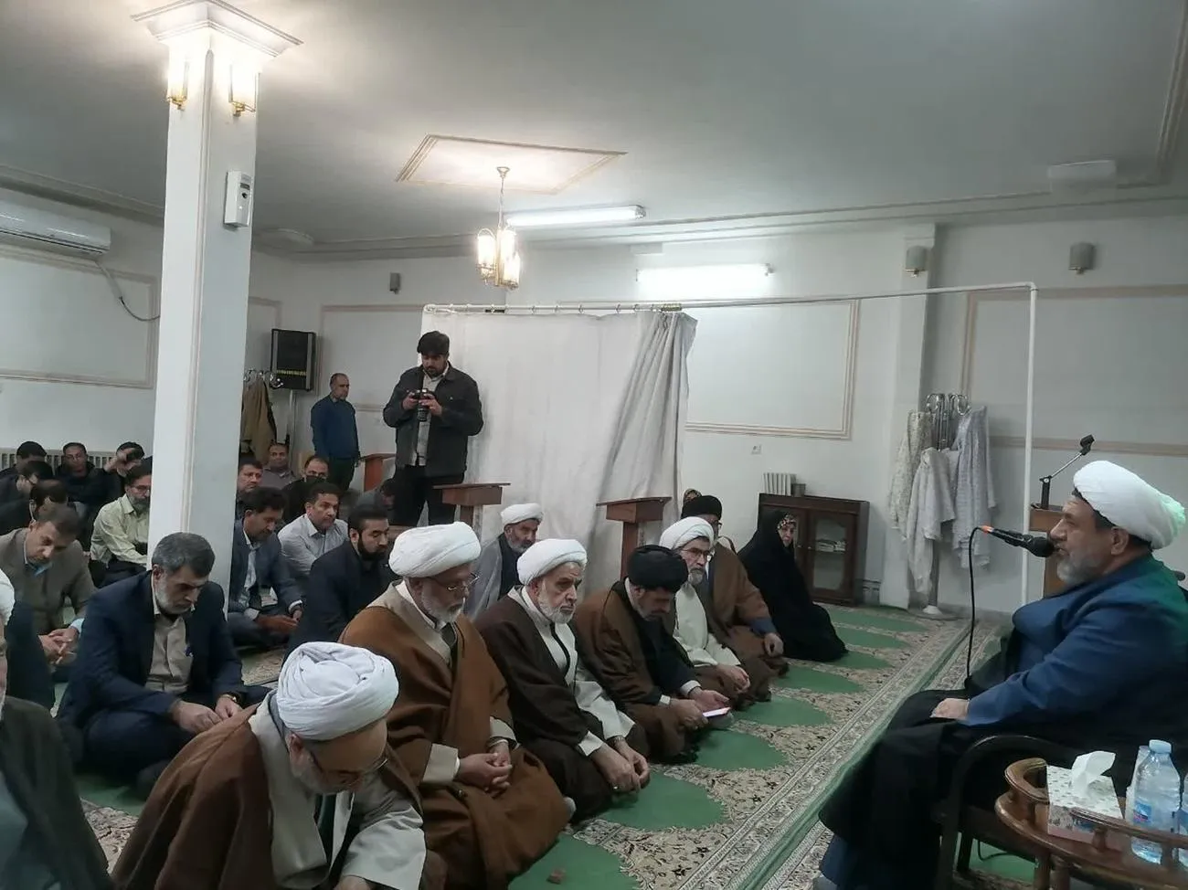 اقامه نماز وحدت بخش ادارات شهر کرمان