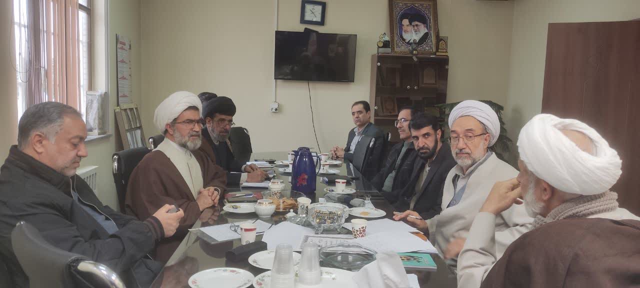 کمیته ساماندهی و نظارت بر فضاهای اقامه نماز در راه های مواصلاتی استان کرمان