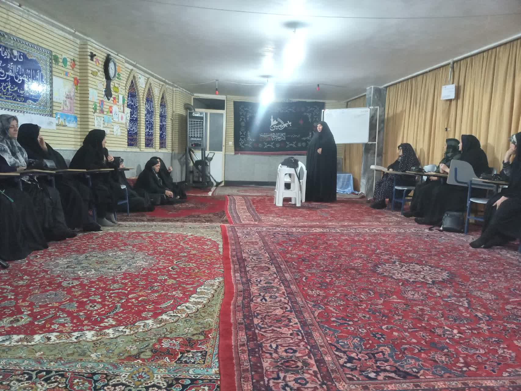 نشست آموزشی تصحیح قرائت نماز در اراک