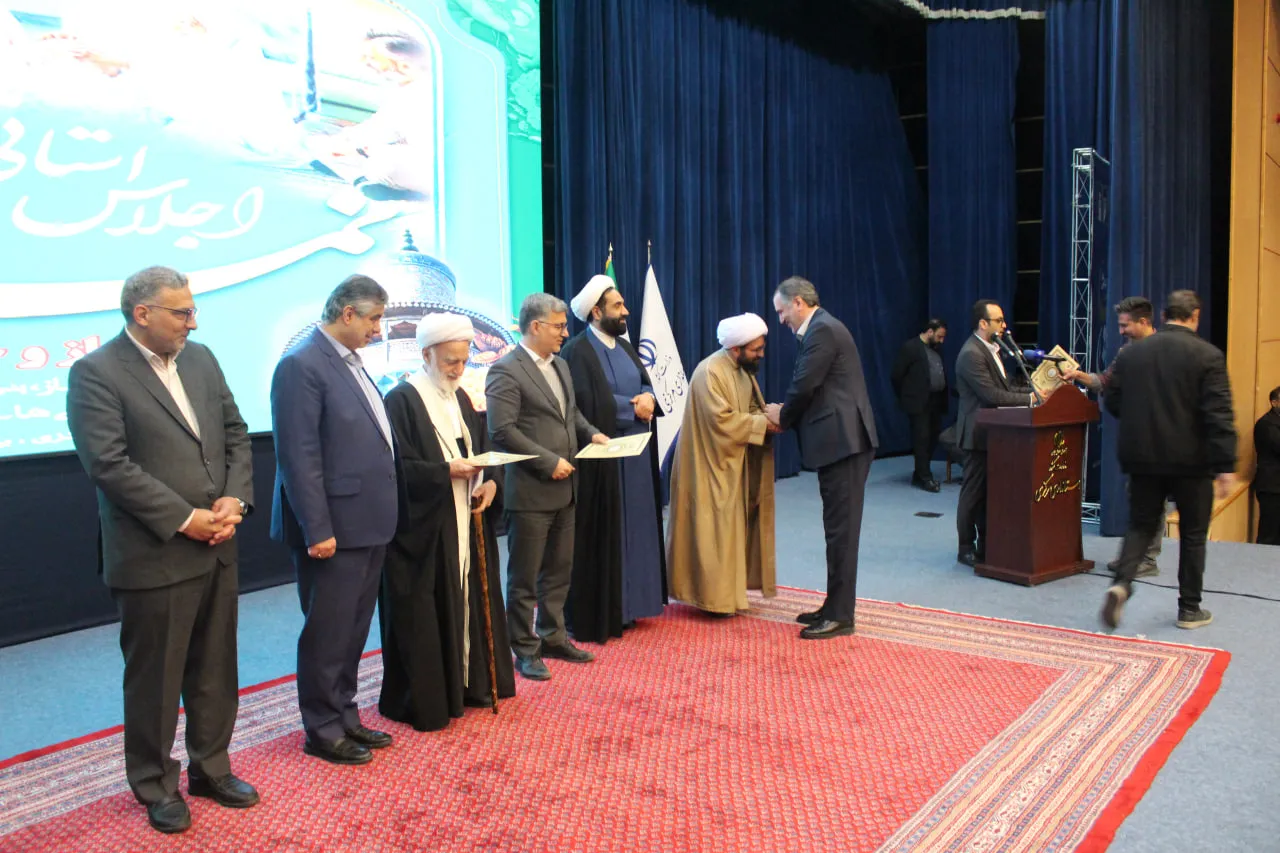 اجلاس استانی نماز در استان مرکزی