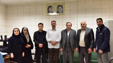 تجلیل ستاد اقامه نماز چهارمحال و بختیاری از عوامل برنامه رادیویی در حریم نور