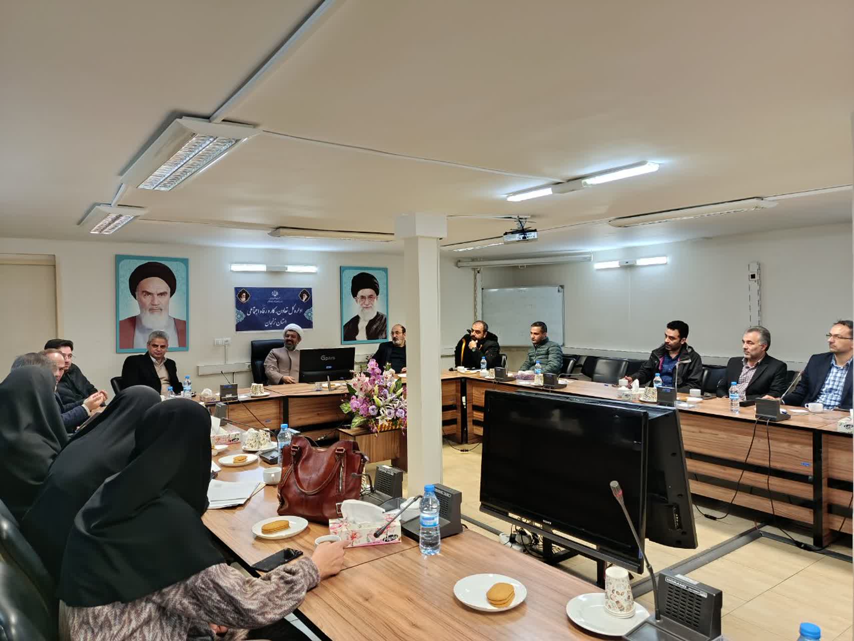 دوره آموزشی مدیریت اقامه نماز ویژه مدیران ارشد و میانی اداره کل تعاون کار و رفاه اجتماعی زنجان برگزار