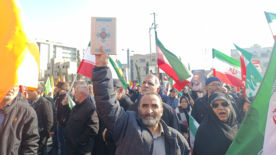 خیزش و خروش با شکوه ملت بزرگ ایران در روز ۲۲ دی ماه