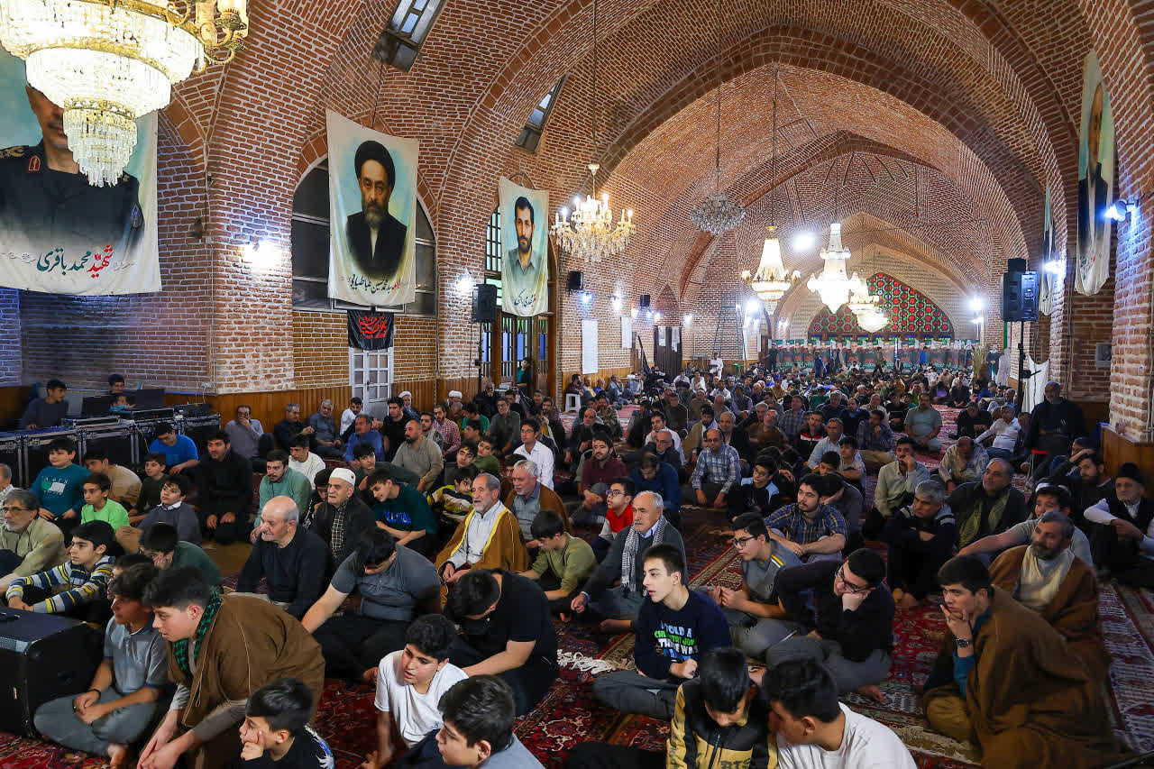 سخنرانی در جمع معتکفین دانش آموزان مسجد جامع تبریز