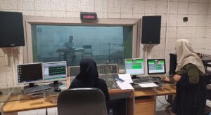 تجلیل ستاد اقامه نماز چهارمحال و بختیاری از عوامل برنامه رادیویی در حریم نور