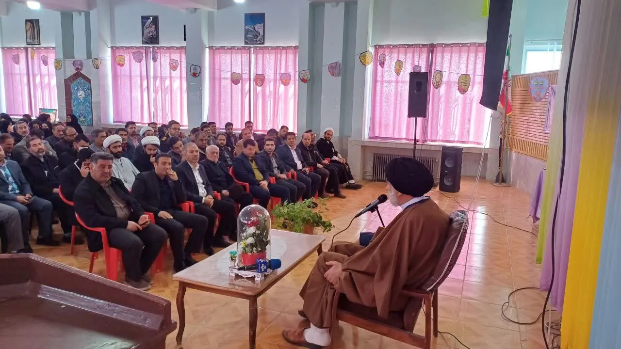 هفتمین اجلاس نماز شهرستان فارسان برگزار شد