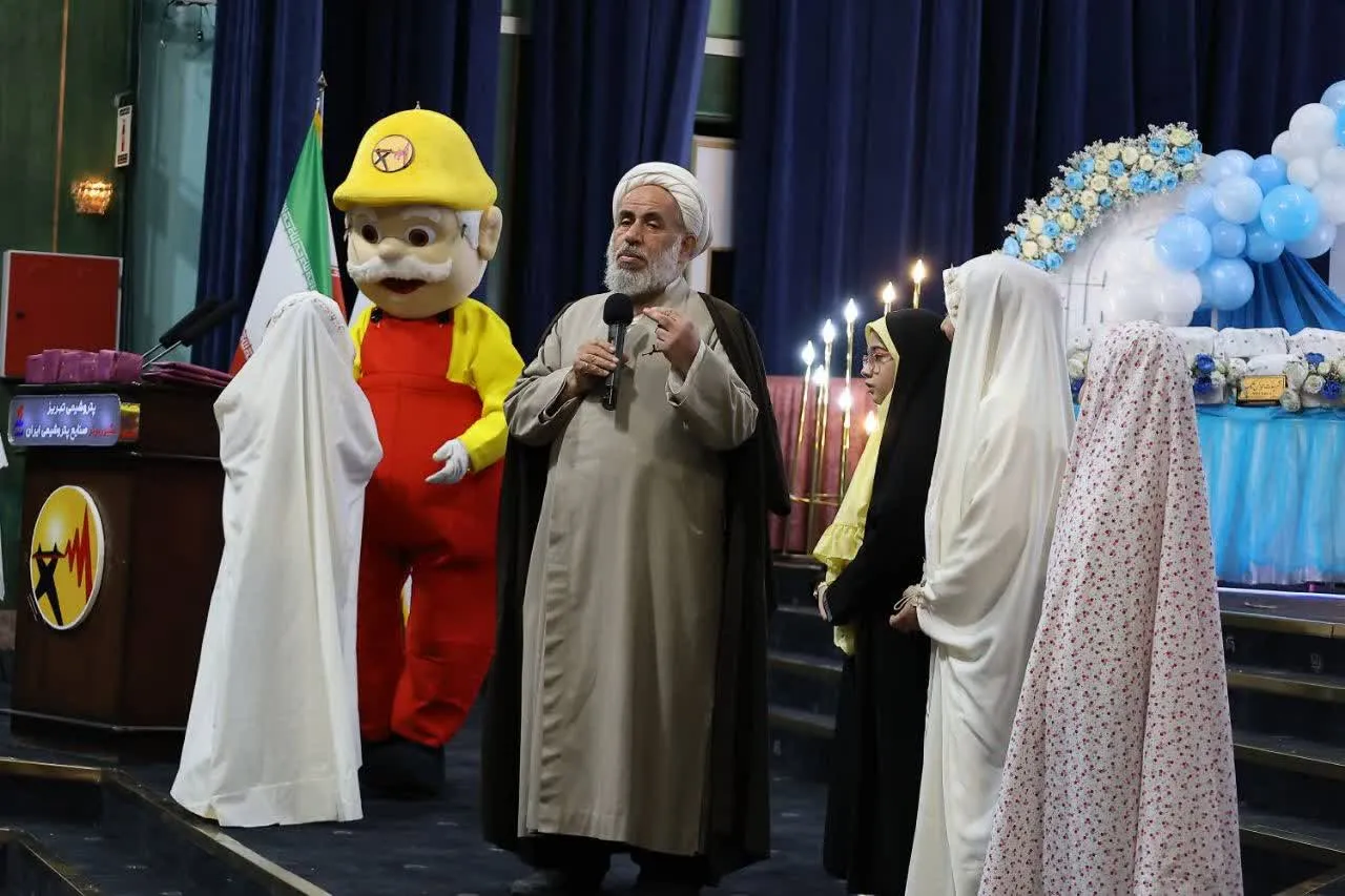 جشن تکلیف فرزندان شرکت توزیع برق استان