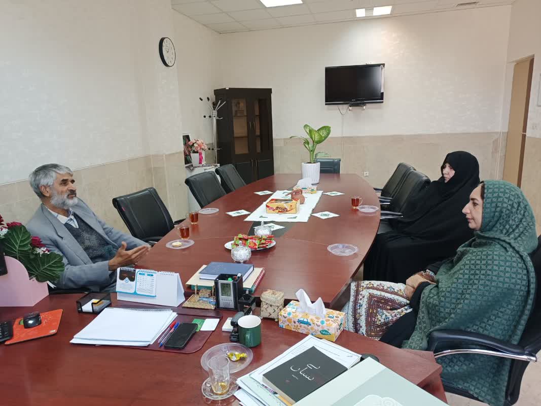 جلسه مشترک ستاد اقامه نماز با مشاور امور بانوان استانداری