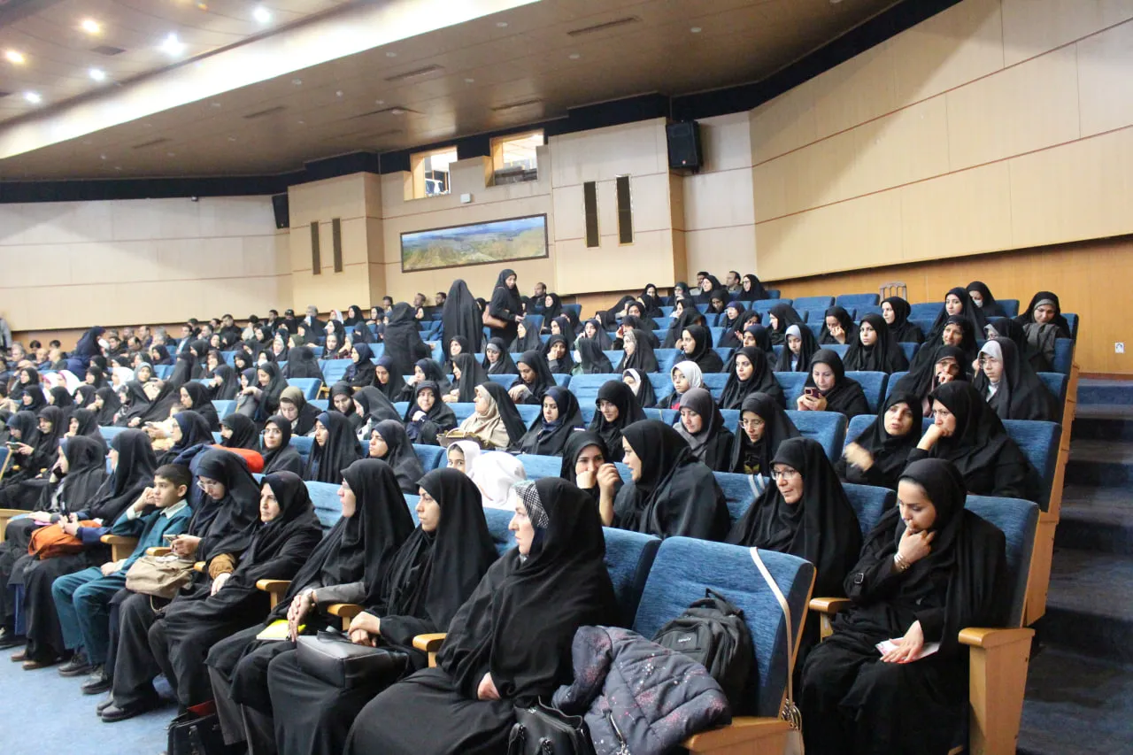 اجلاس استانی نماز در استان مرکزی