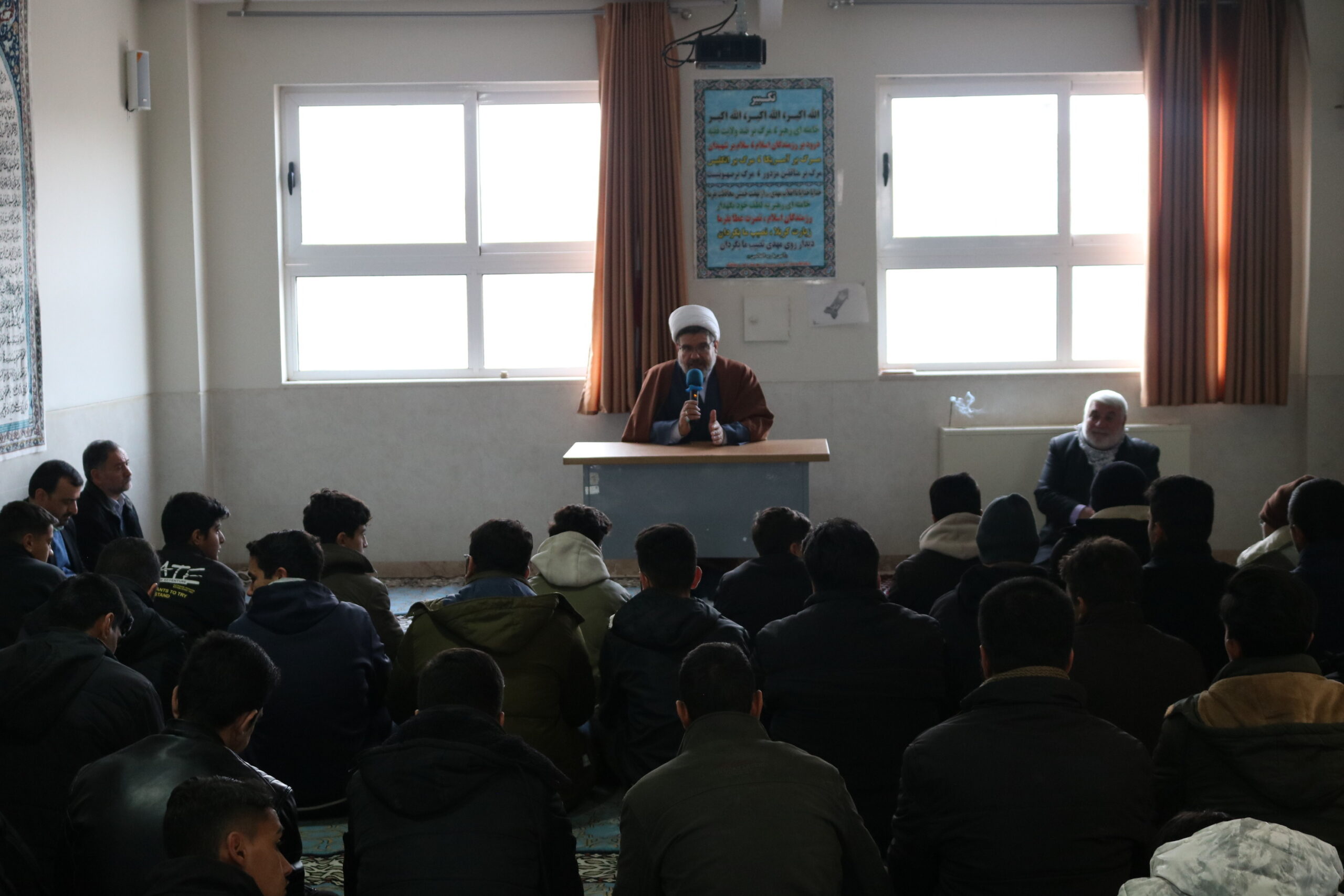 نشست دانش آموزی نماز خور و بیابانک استان اصفهان