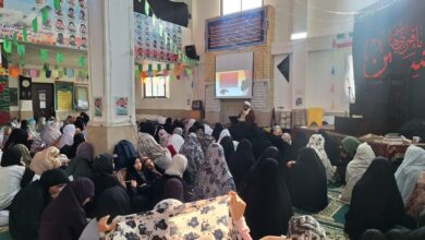 آموزش معارف نماز ویژه دانش آموزان معتکف در مشهد انجام شد