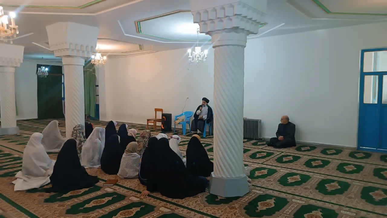 برگزاری نماز جماعت و برنامههای فرهنگی در مراسم اعتکاف ستاد اقامه نماز استان کردستان