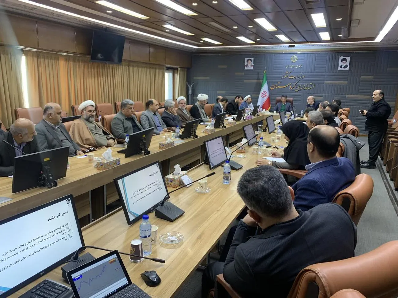 شورای اقامه نماز استان کردستان برگزار شد